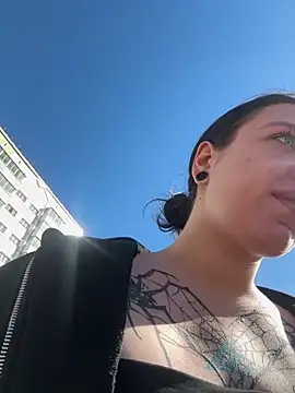 AlishaOfThorns webcam