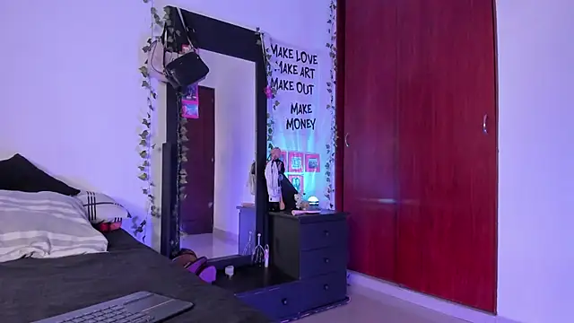 little_kayla_ webcam