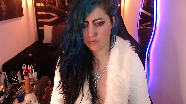 scarleth_blue webcam