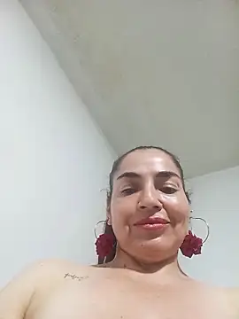 Webcam Model (MaryRoze_)  is live.Free join now!