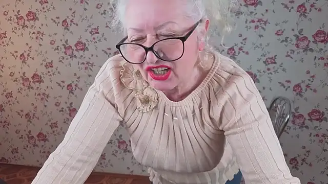 Maya_Mayflower webcam