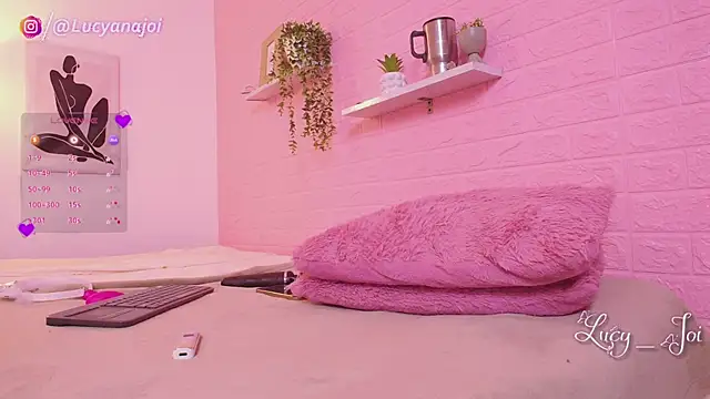 Lucyanajoi webcam