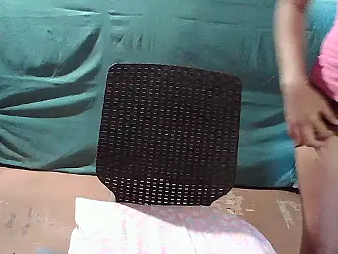 HotAsian_Yazzi69 webcam