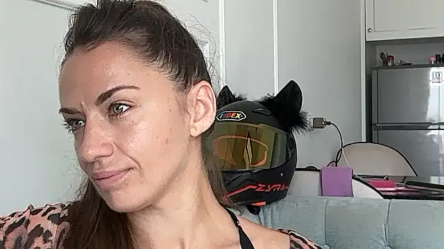 roriann - Roriann's free webcam - UK Sex Cams