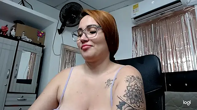 Baby_hornyJM webcam