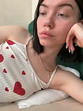 Lisaaa_Alisa live sex cam