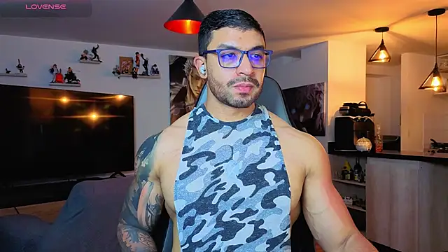 michael_diamond - Michael_Diamond's free webcam - UK Sex Cams