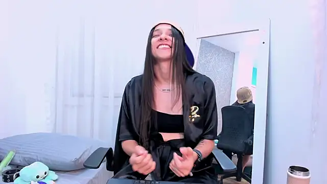 ViictoriiaSaenz webcam