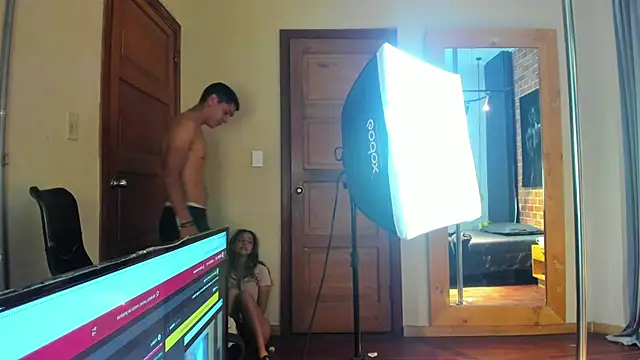 bastian_and_samantha webcam