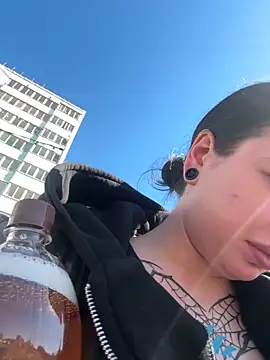 AlishaOfThorns webcam