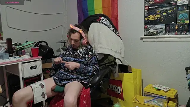 tallnerdyguy - Tallnerdyguy's free webcam - UK Sex Cams