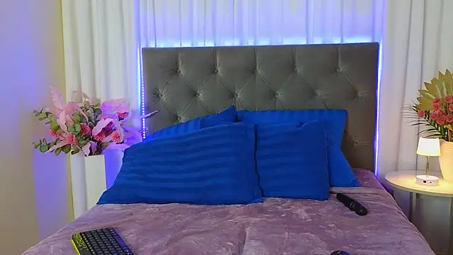 Ariana_Petite webcam