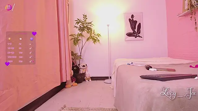 Lucyanajoi webcam