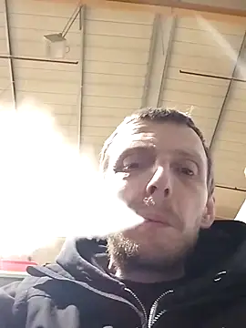 CrookedBunk3527 webcam