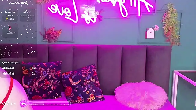 fluffy_monica - Fluffy_Monica's free webcam - UK Sex Cams