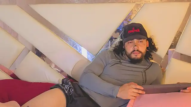 benny_and_mark - Benny_and_Mark's free webcam - UK Sex Cams