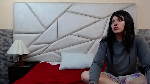 Nyx_and_Arian webcam