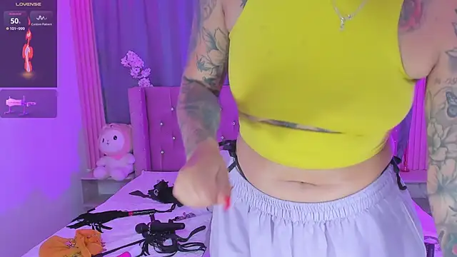 nayla-mouna (F young) - Full naked & slap clit 🥵