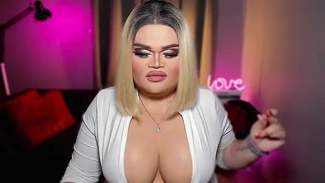 BelindaLove webcam