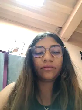 Sofythom1 Stripchat cam model