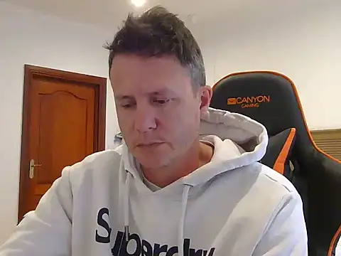 TroyDieselXXX webcam