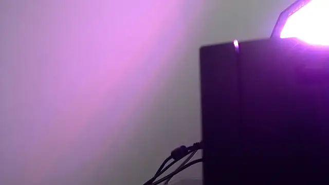 Live sex cam of kyra_fox_