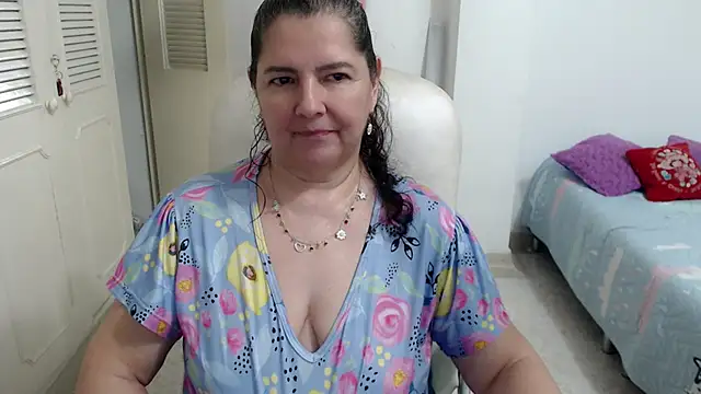 leonela_69 live sex cam