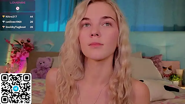 Aurora_Bennet webcam