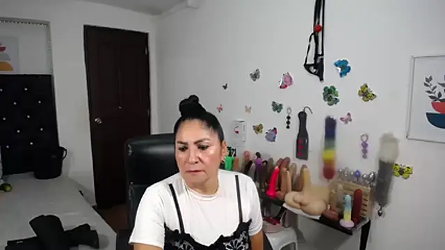 mature_bigboobs10 webcam