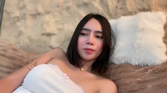 GenesisCastillano live sex cam