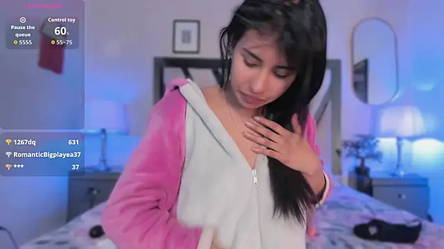 Violettaa_Stone webcam