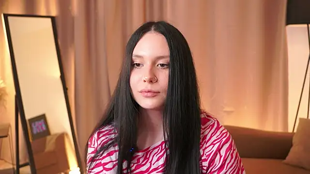 DeloresSaberi webcam