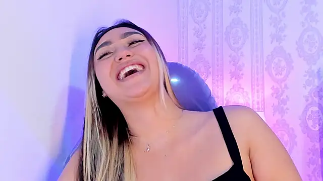 liaa_18 - Liaa_18's free webcam - UK Sex Cams