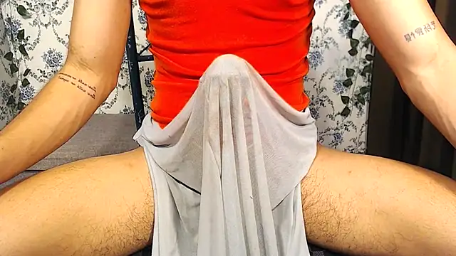 TwinkMasterHugeCock webcam