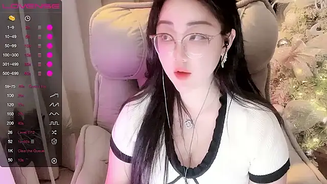 Monica-666888- webcam