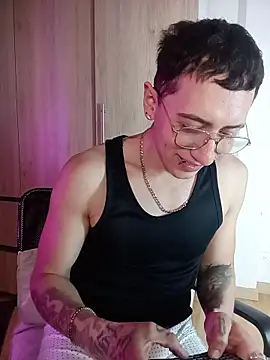 Emmanuel_Lust webcam