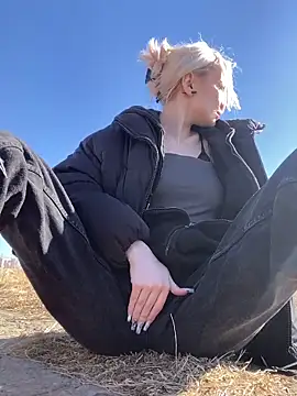 aka_blonde - Aka_Blonde's free webcam - UK Sex Cams