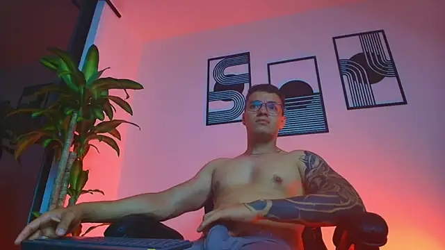 ALPHA_DOMINUS_ webcam