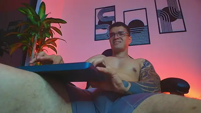 ALPHA_DOMINUS_ webcam