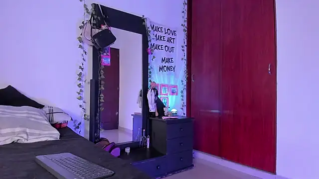 little_kayla_ webcam