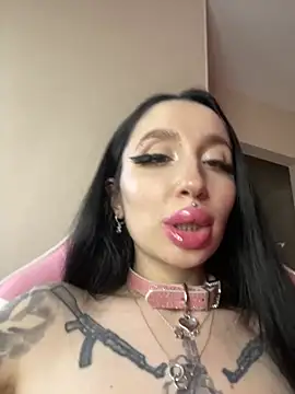 Molly__Moon webcam