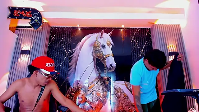 the_knights_of_the_night - The_knights_of_the_night's free webcam - UK Sex Cams