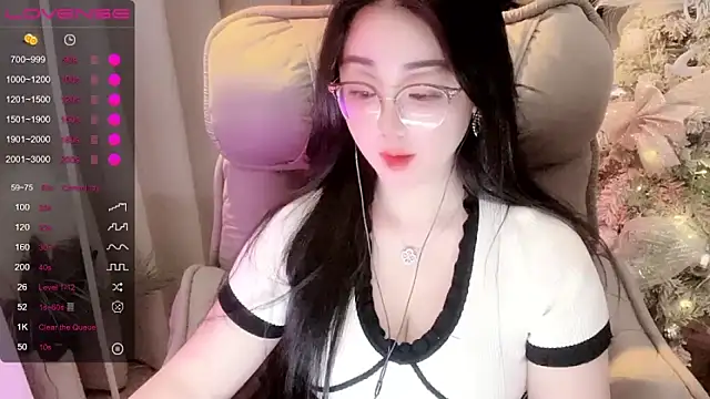 Monica-666888- webcam