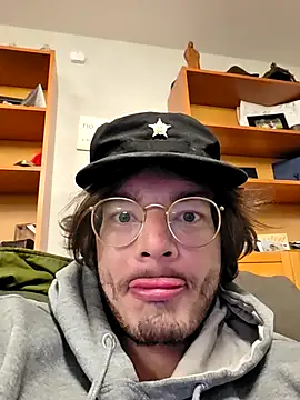 KinkyKittyBoy webcam