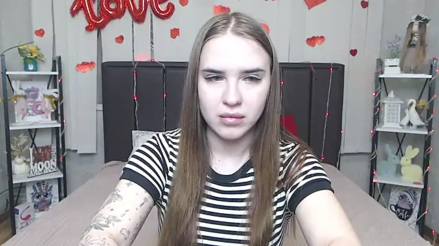 laurahlot - LauraHlot's free webcam - UK Sex Cams