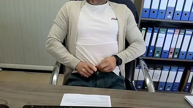 evasionee - Evasionee's free webcam - UK Sex Cams