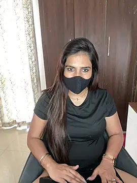 Webcam Model (Sexy_Madhurii) is live