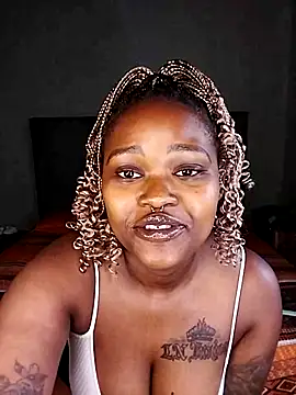 ThickPearlx23 webcam