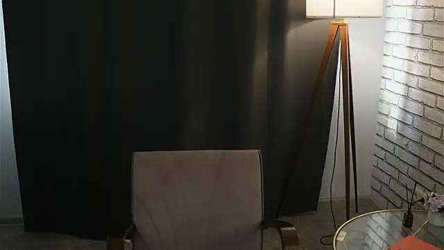 micaelacubr - MicaelaCubr's free webcam - UK Sex Cams