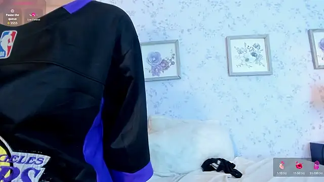 Miley_Cavendish webcam